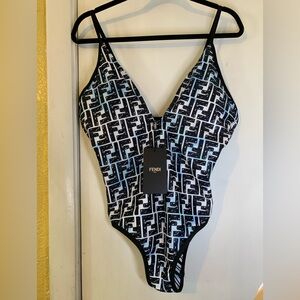 Fendi Roma one piece swimwear size XL Cotton